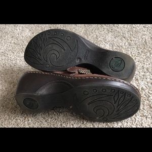 Nurture Clogs Size 8 Leather Uppers & Inners